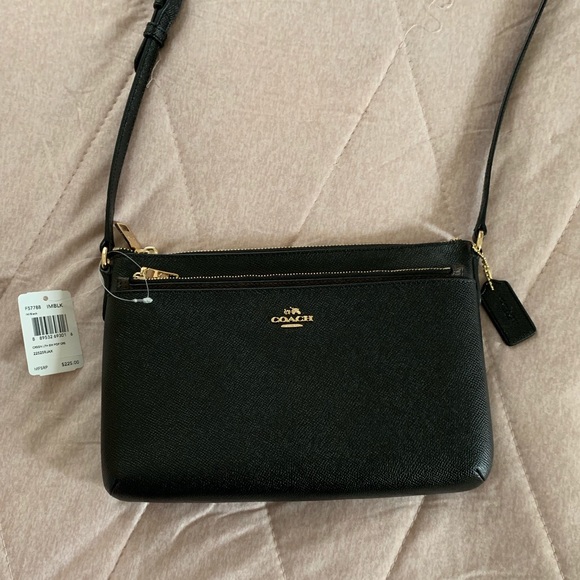 Coach Handbags - NWT Coach Crossbody Purse